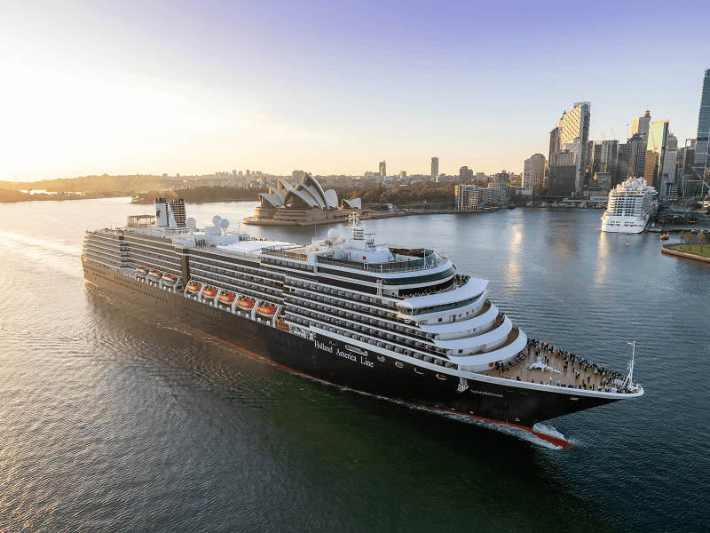 Cruise dining