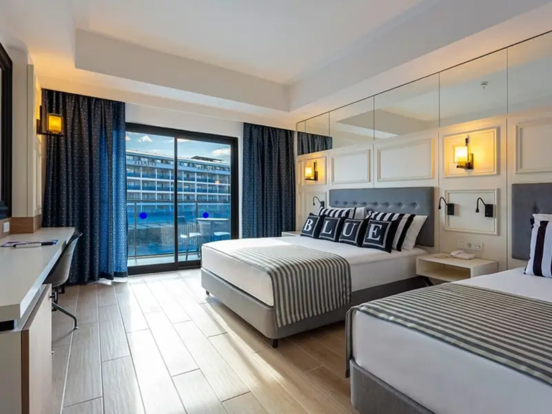 Bright and Comfortable Hotel Room