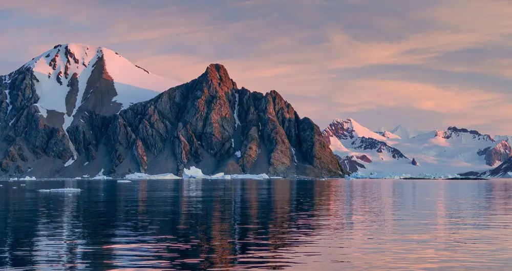 Antarctic Icebergs