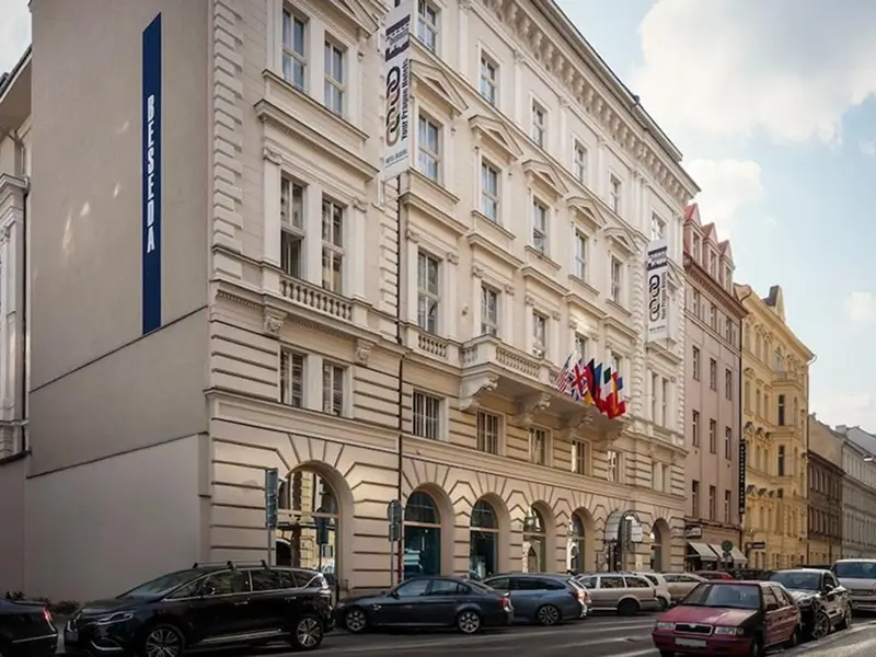 4*+ Michelangelo Grand Hotel exterior and entrance